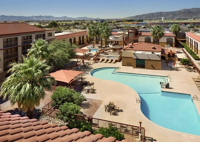 Wyndham El Paso Airport And Water Park Hotel